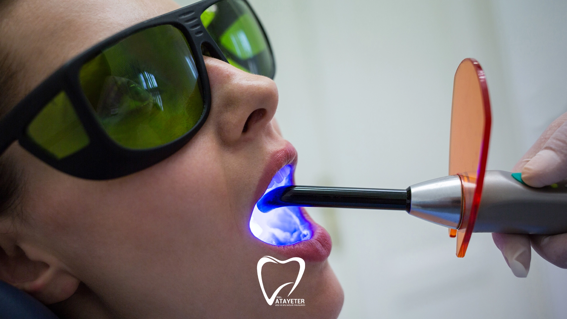 What Causes Swollen Gums? 7 Common Causes